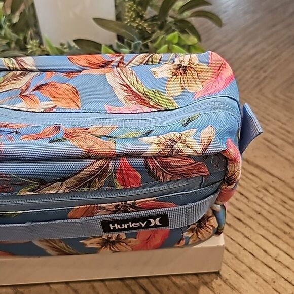 Floral travel kit toiletry kit bag Hurley NWT - Picture 5 of 10